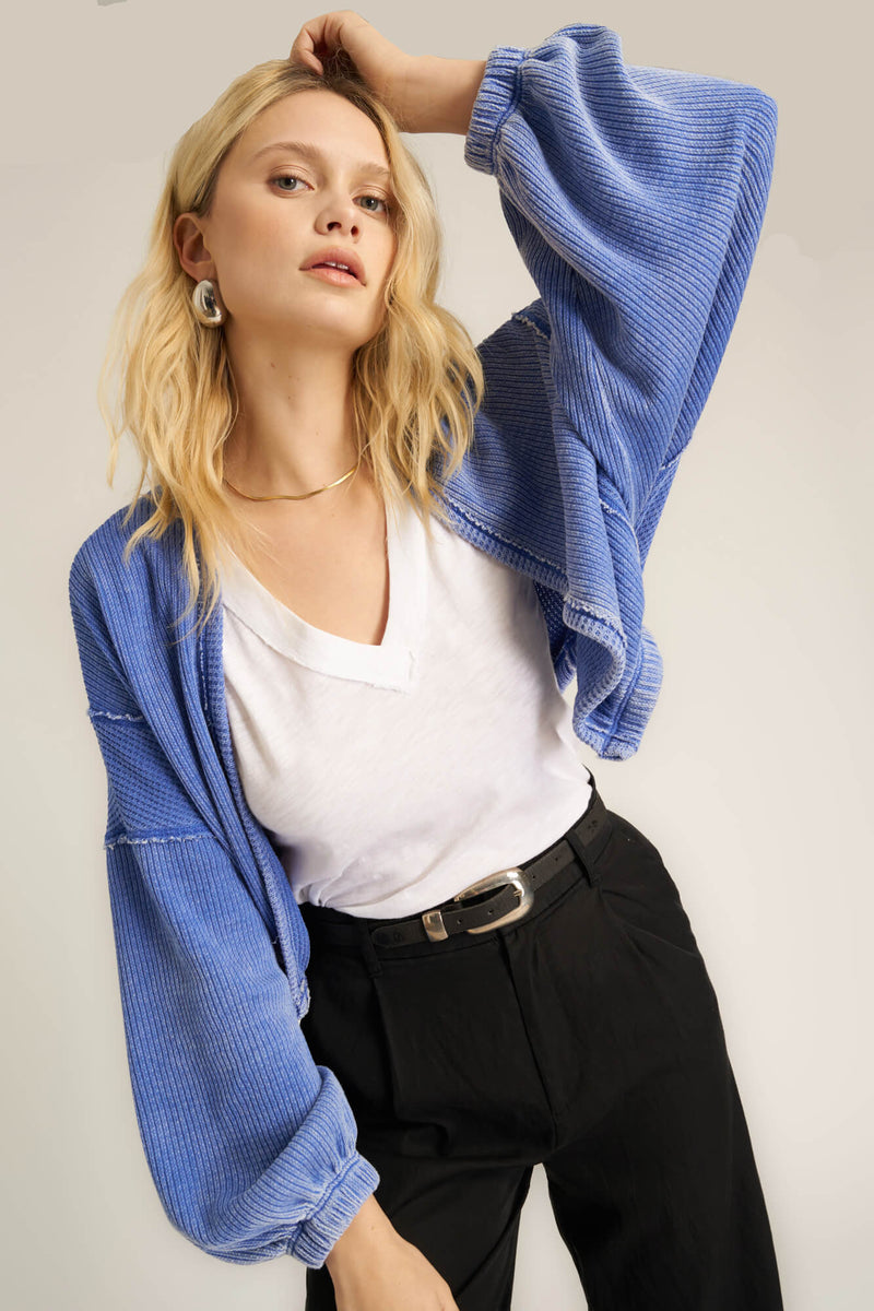 TODAYFUL - トゥデイフル　Georgette Puffshoulder Tops TODAYFUL（カットソー(長袖/七分)）のフリマアイテム一覧