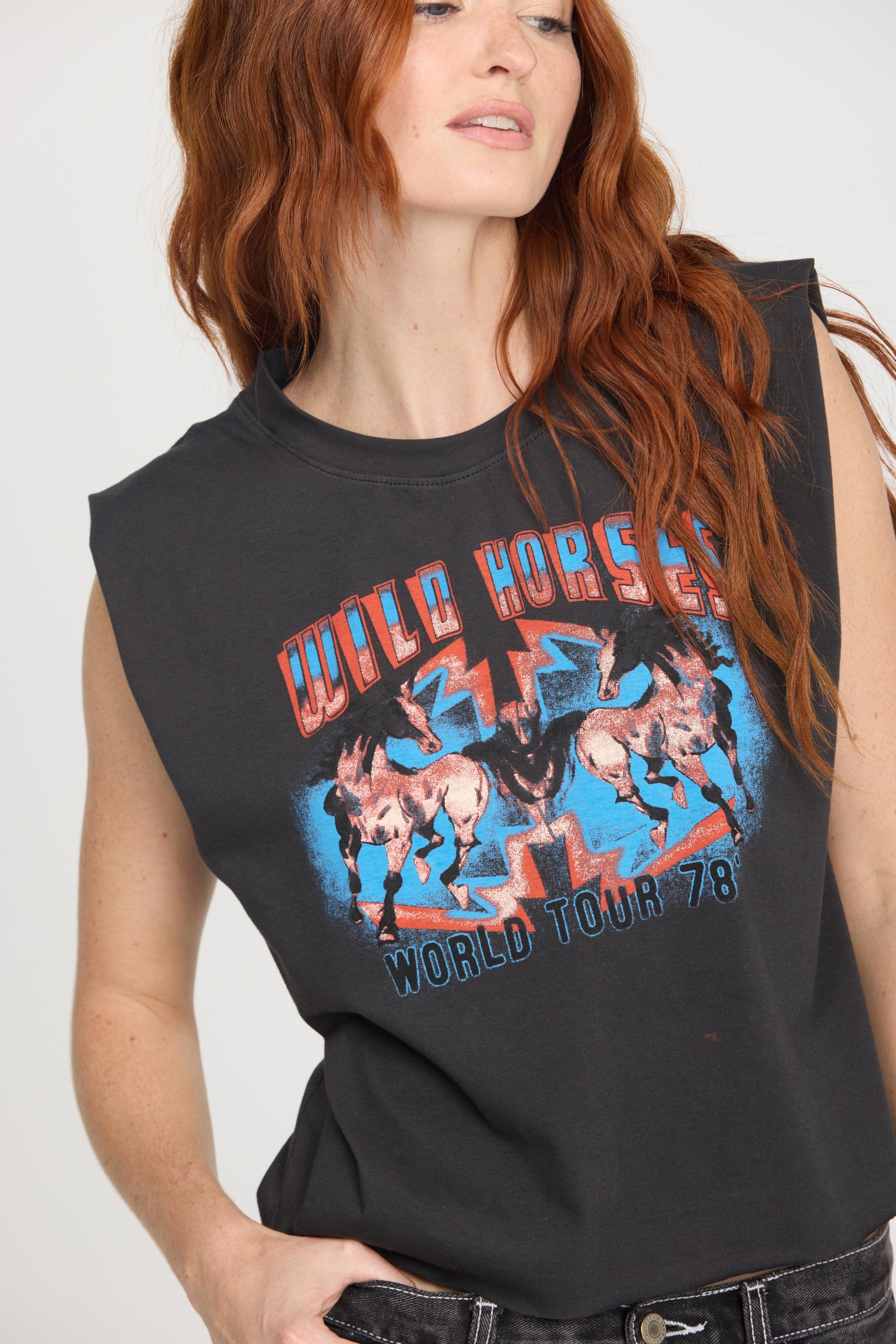 GRAPHIC TOPS – PROJECT SOCIAL T