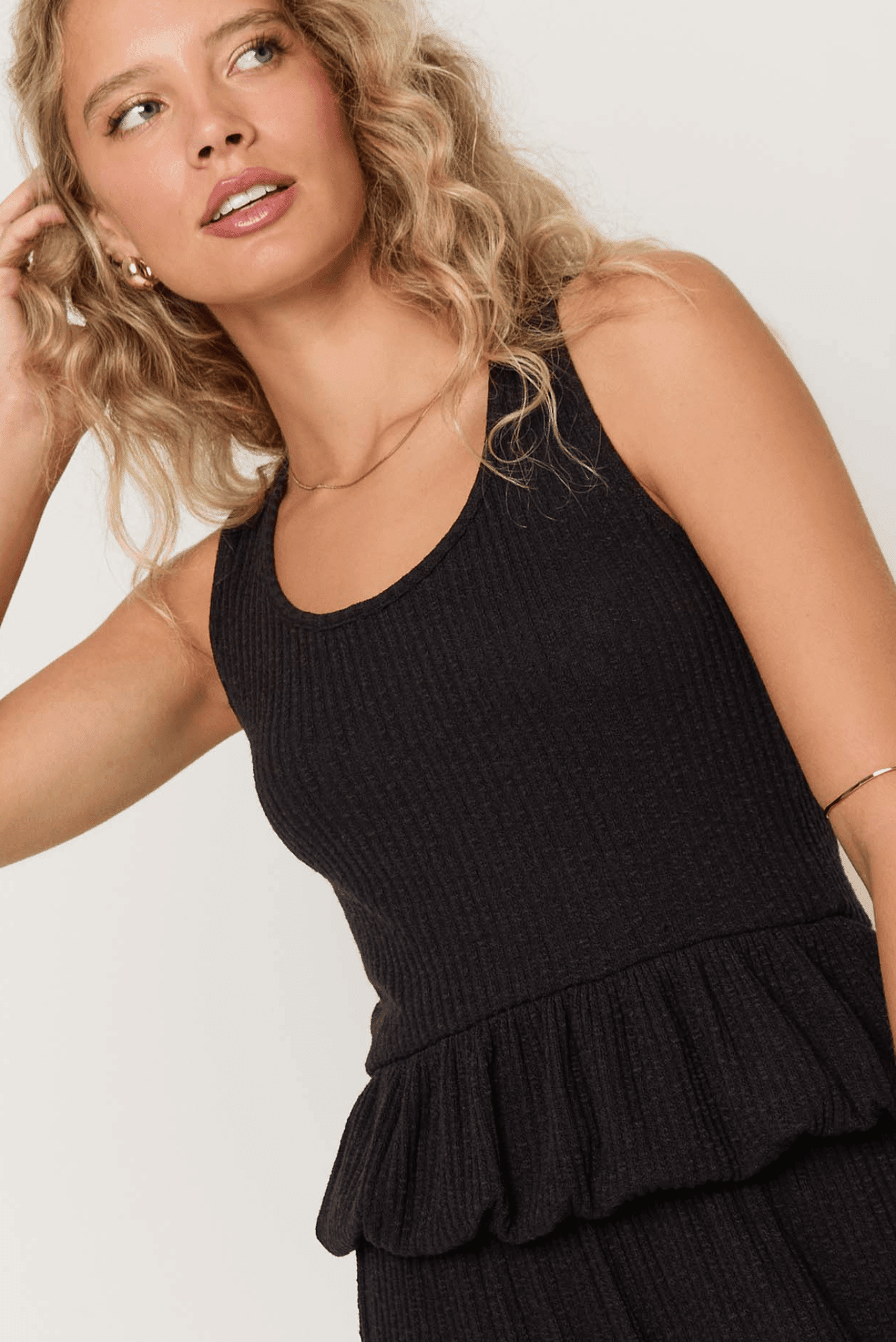 Monterosa Scoop Neck Textured Rib Peplum Tank – PROJECT SOCIAL T