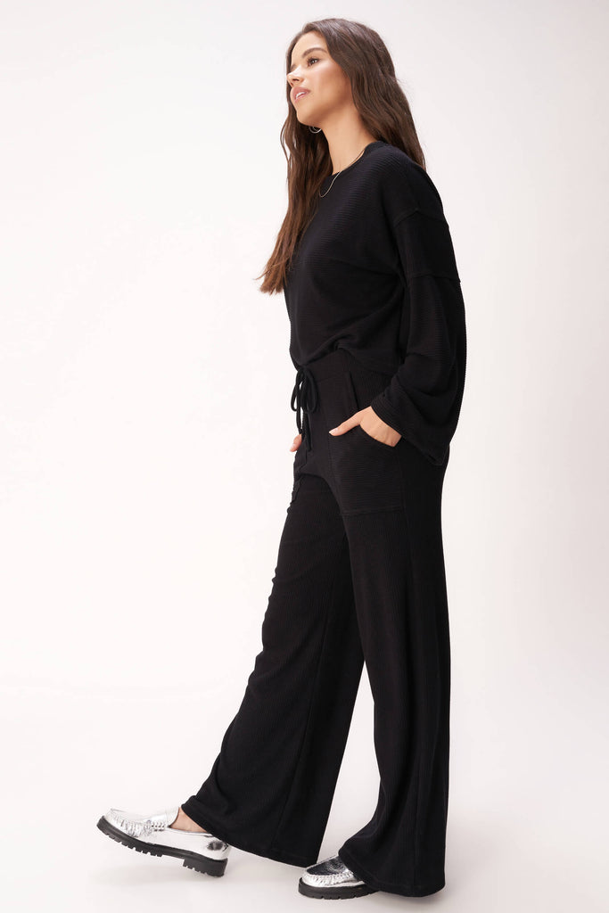 Women's Pants - Project Social T