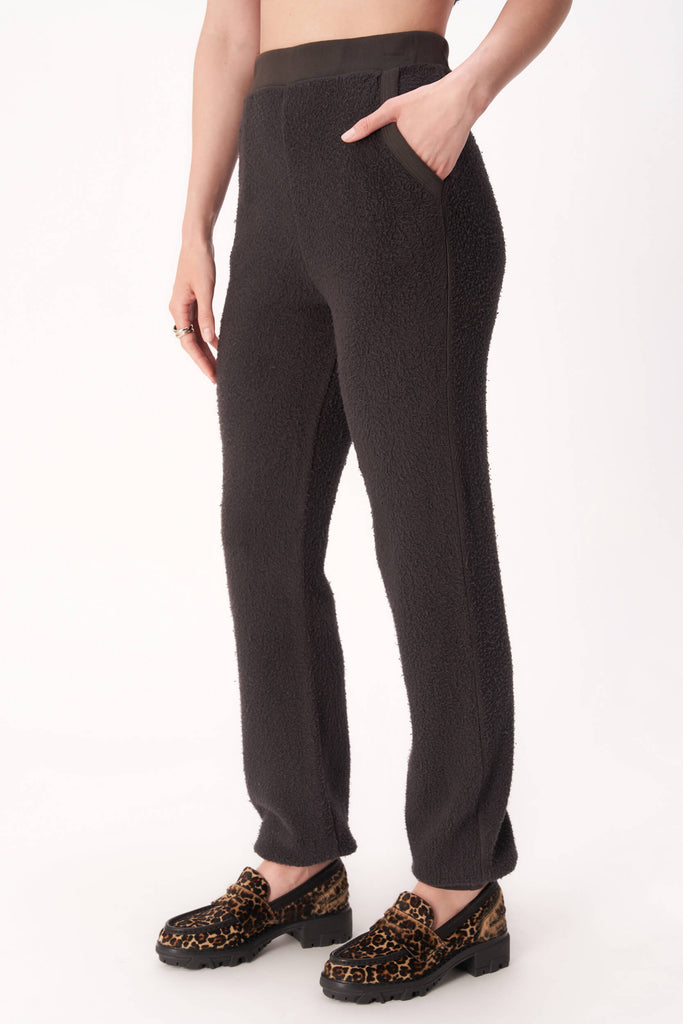 Women's Pants - Project Social T