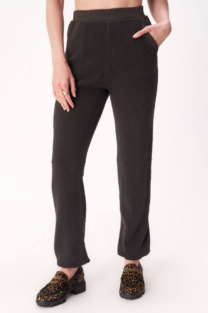 Women's Pants - Project Social T