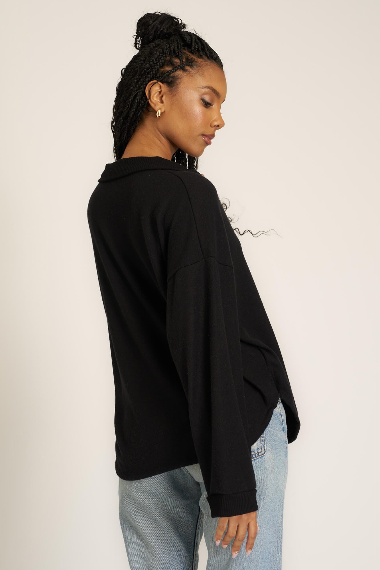 Chiara Cozy Collared Pullover – PROJECT SOCIAL T