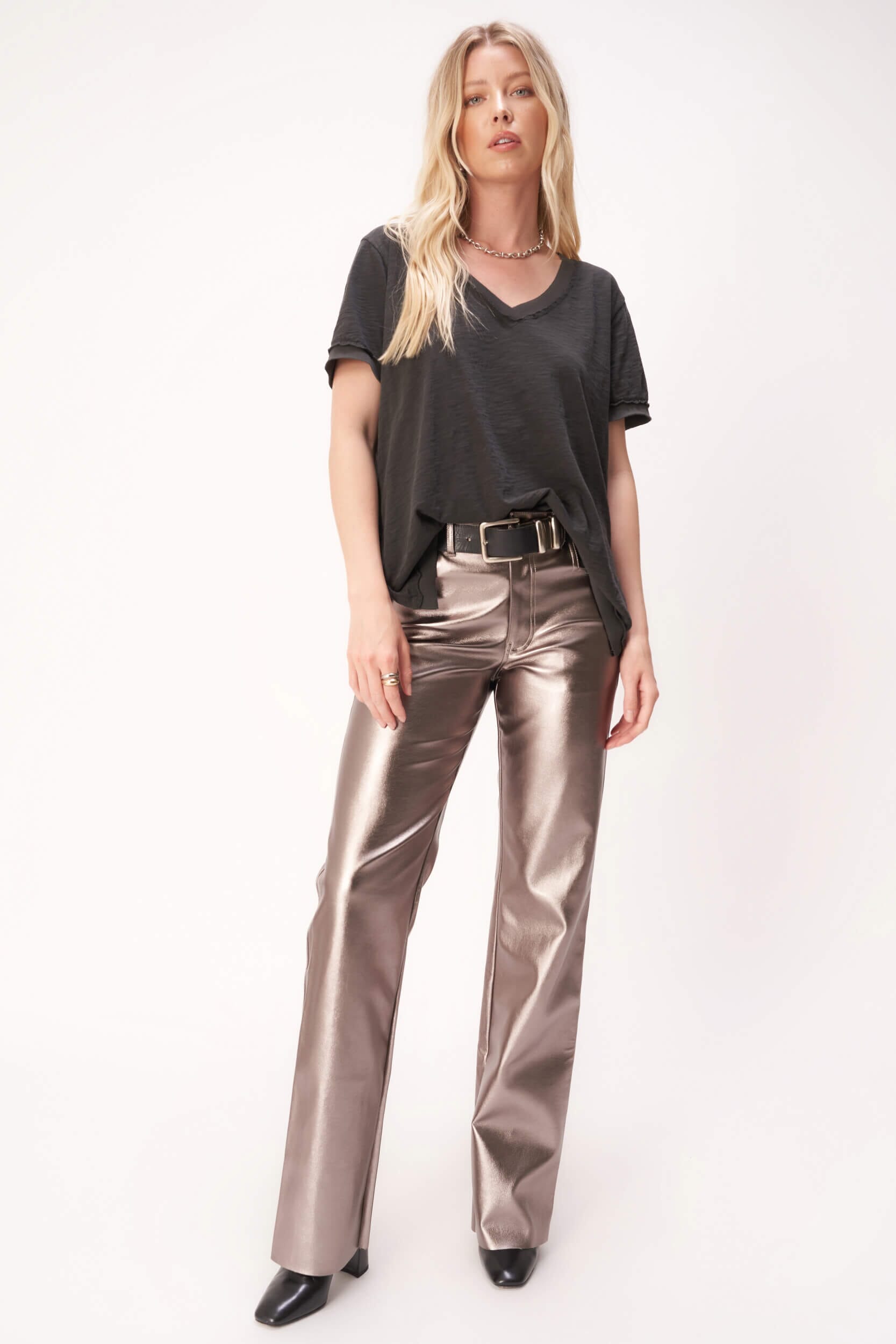 Knock Out V Neck Tee – PROJECT SOCIAL T
