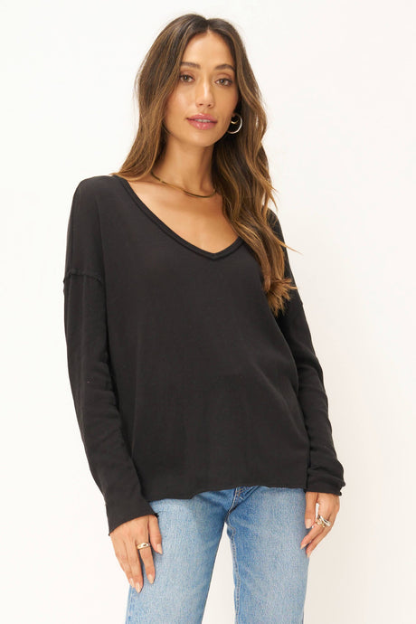 Mae Textured Relaxed V-Neck Long Sleeve in True Black