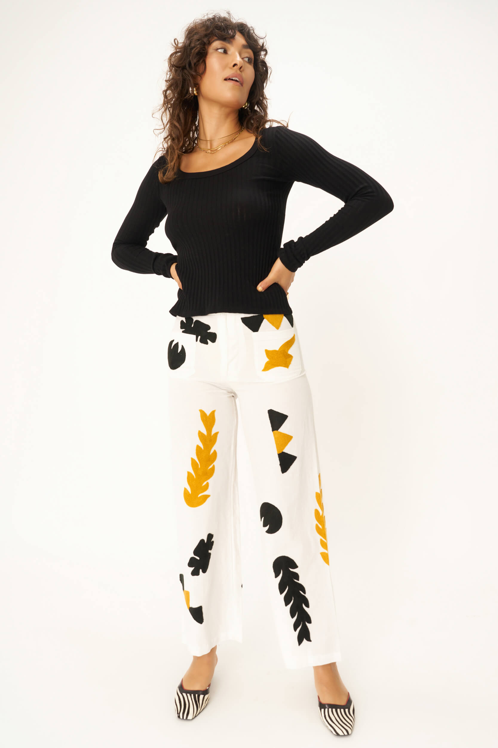What's The Scoop Washed Rib Long Sleeve - Black – PROJECT SOCIAL T