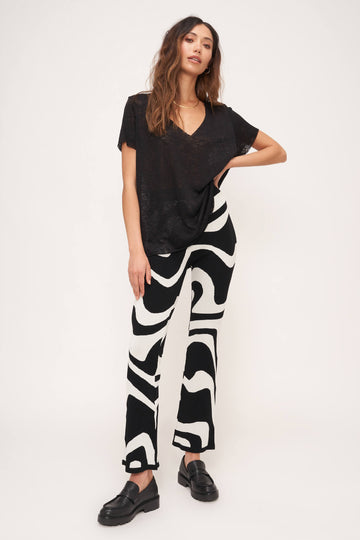 The Original Textured V - Black - PROJECT SOCIAL T